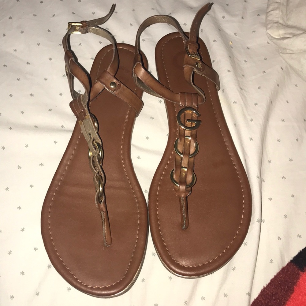 Guess women’s thong sandal